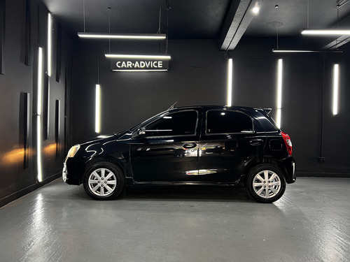 Toyota Etios 1.5 XLS AT4 5P L16 2017