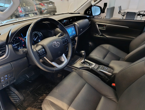 Toyota SW4 2.8 Srx 204Cv 4X4 7As At 2024