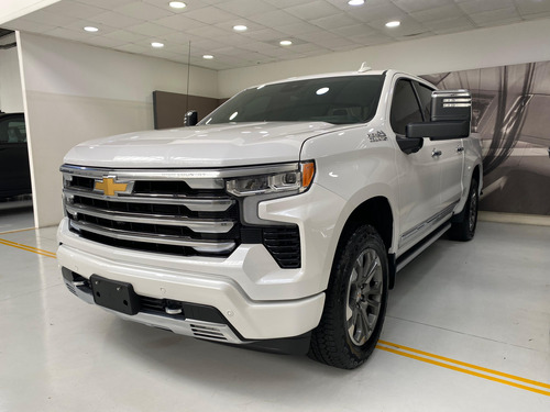 Chevrolet Silverado 5.3 V8 High Country 2026