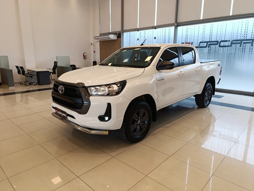 Toyota Hilux Pick-Up 2.8 Cd Sr 204Cv 4X4 At 2023