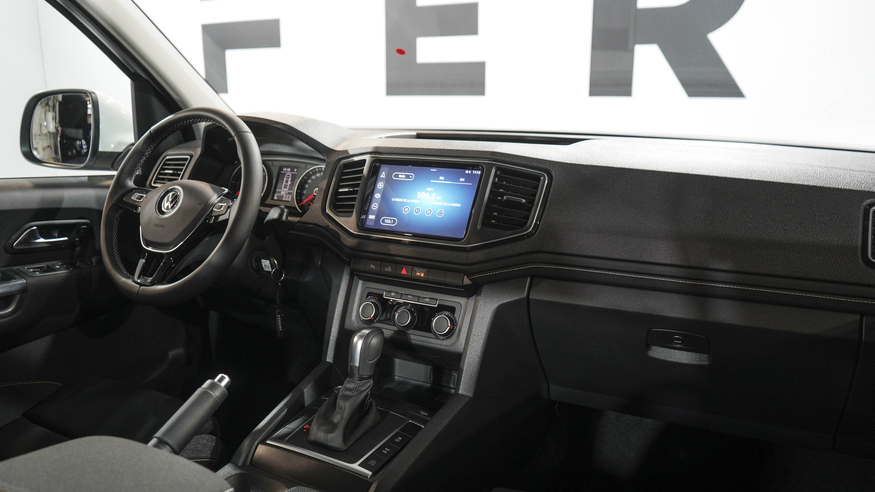 Volkswagen AMAROK COMFORTLINE V6 2025