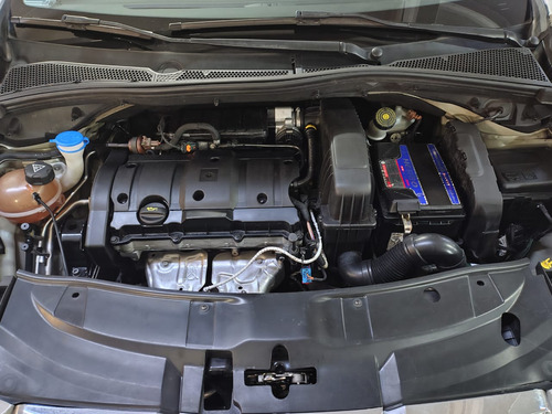 Peugeot 2008 feline 1.6 2018