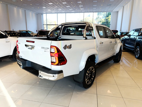 Toyota Hilux Pick-Up 2.8 Cd Srx 204Cv 4X4 At 2025