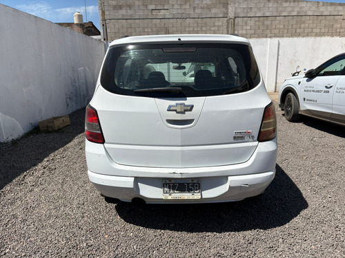 Chevrolet Spin 1.8 N LT M/T 2013