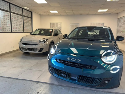 Fiat 600 hybrid 1.2 E-Dct automatico 2026