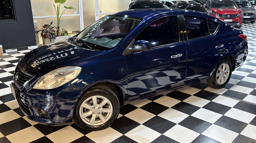 Nissan Versa 1.6 Exclusive At 2014