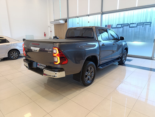Toyota Hilux Pick-Up 2.8 Cd Srv 204Cv 4X2 2023
