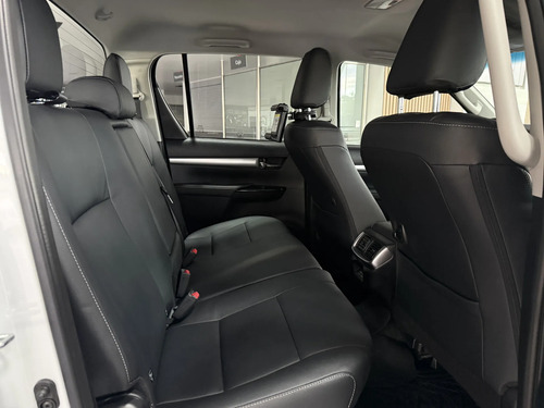 Toyota Hilux Pick-Up 2.8 Cd Srv 204Cv 4X4 At 2026