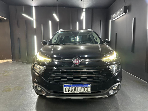 Fiat Toro 2.0 TDI 4X4 VOLCANO AT L16 2017