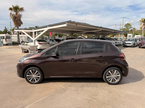 Peugeot 208 1.6 5p Feline 2020