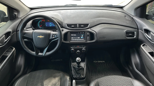 Chevrolet Onix 1.4 Ltz 98cv 2018