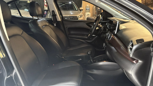 Fiat Cronos 1.8 16v Precision 2018