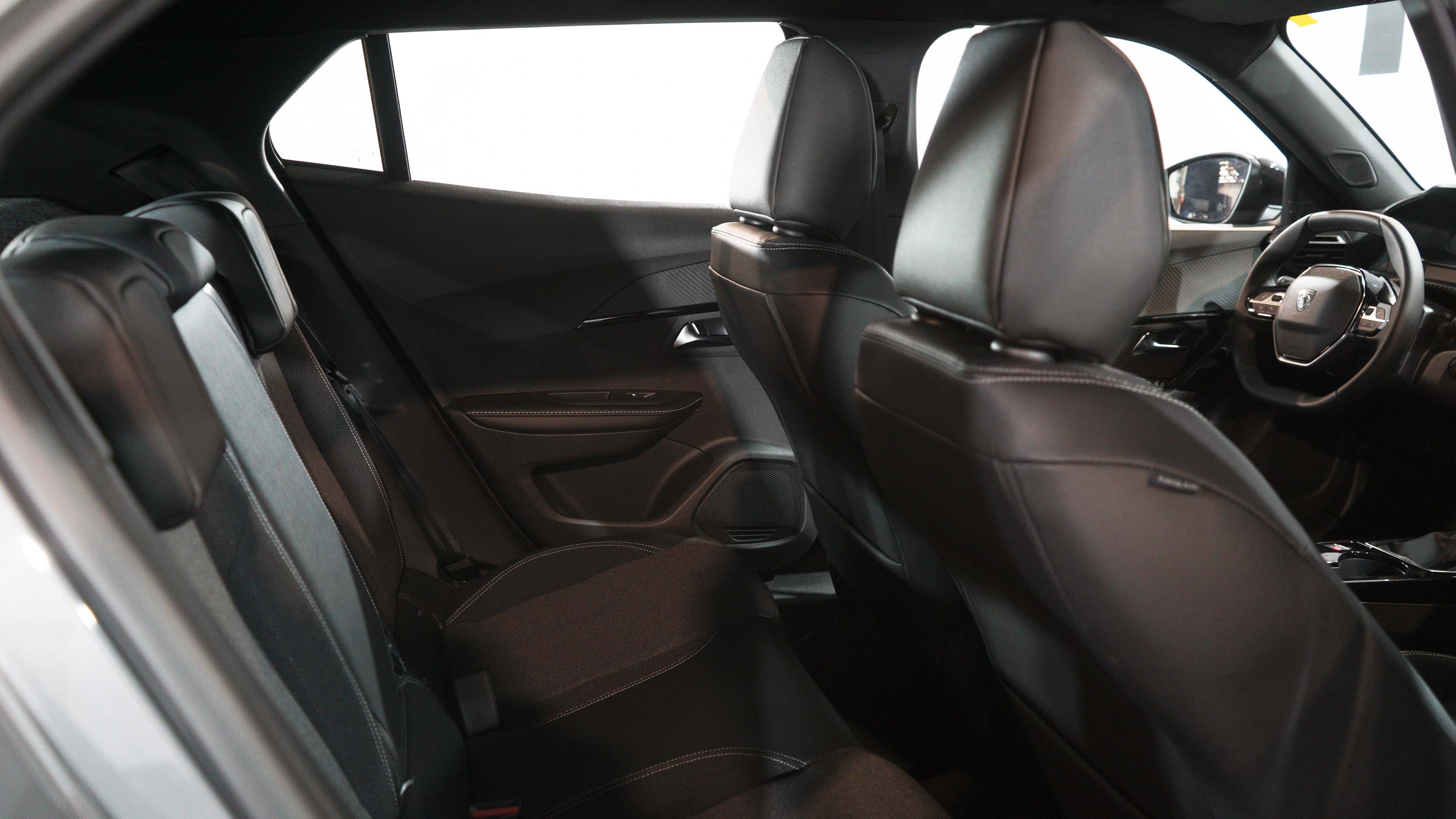 Peugeot PEUGEOT 2008 1.0 T 200 ACTIVE CVT 2025