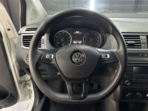 Volkswagen Fox 1.6 HIGHLINE 5P L15 2016