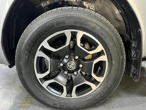 Toyota Hilux 2.8 TDI 4X4 SRX AT6 2022