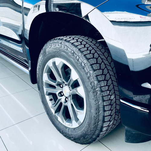 Chevrolet Silverado 5.3 V8 High Country 2026