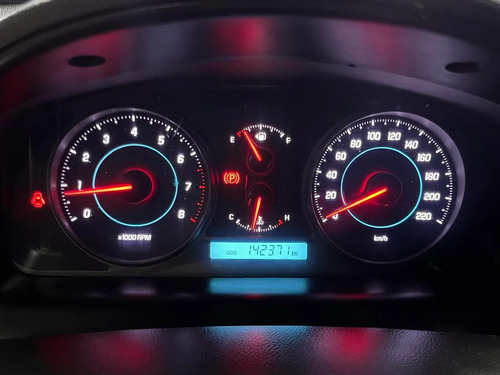 Chevrolet Captiva 2.4 LS L11 2012