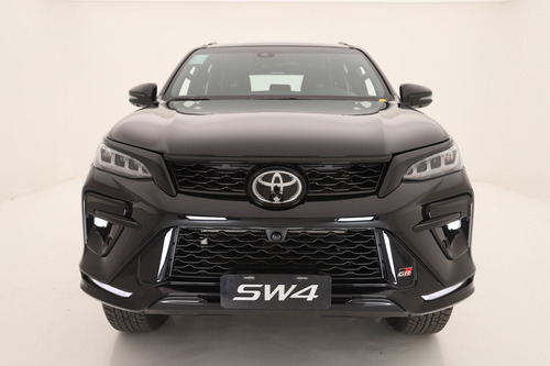 Toyota SW4 2.8 Tdi Gr-s 4x4 7as 6at 2025