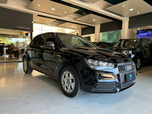 Audi A1 1.2 Turbo Atracttion 2014