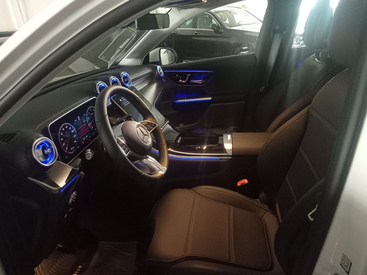 Mercedes-Benz GLC200 2.0 avantgarde 2025