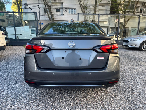 Nissan Versa 1.6 Exclusive At 2025