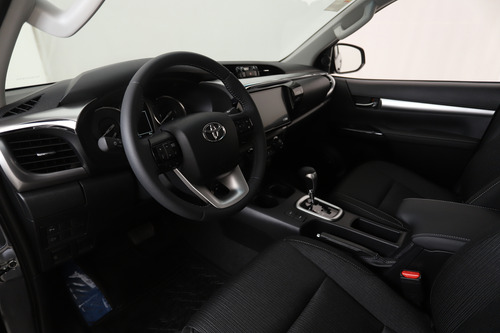 Toyota Hilux Pick-Up 2.8 Cd Srv 204Cv 4X4 At 2025