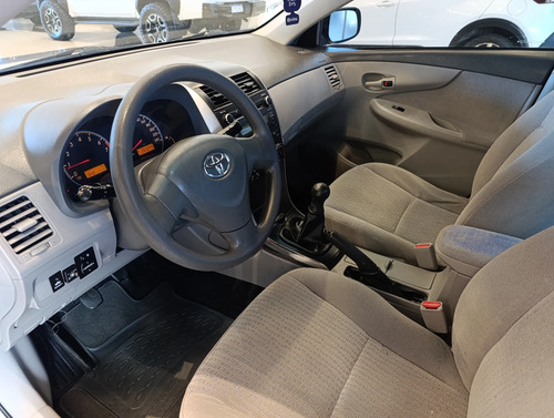Toyota Corolla 1.8 Xli Mt 2010