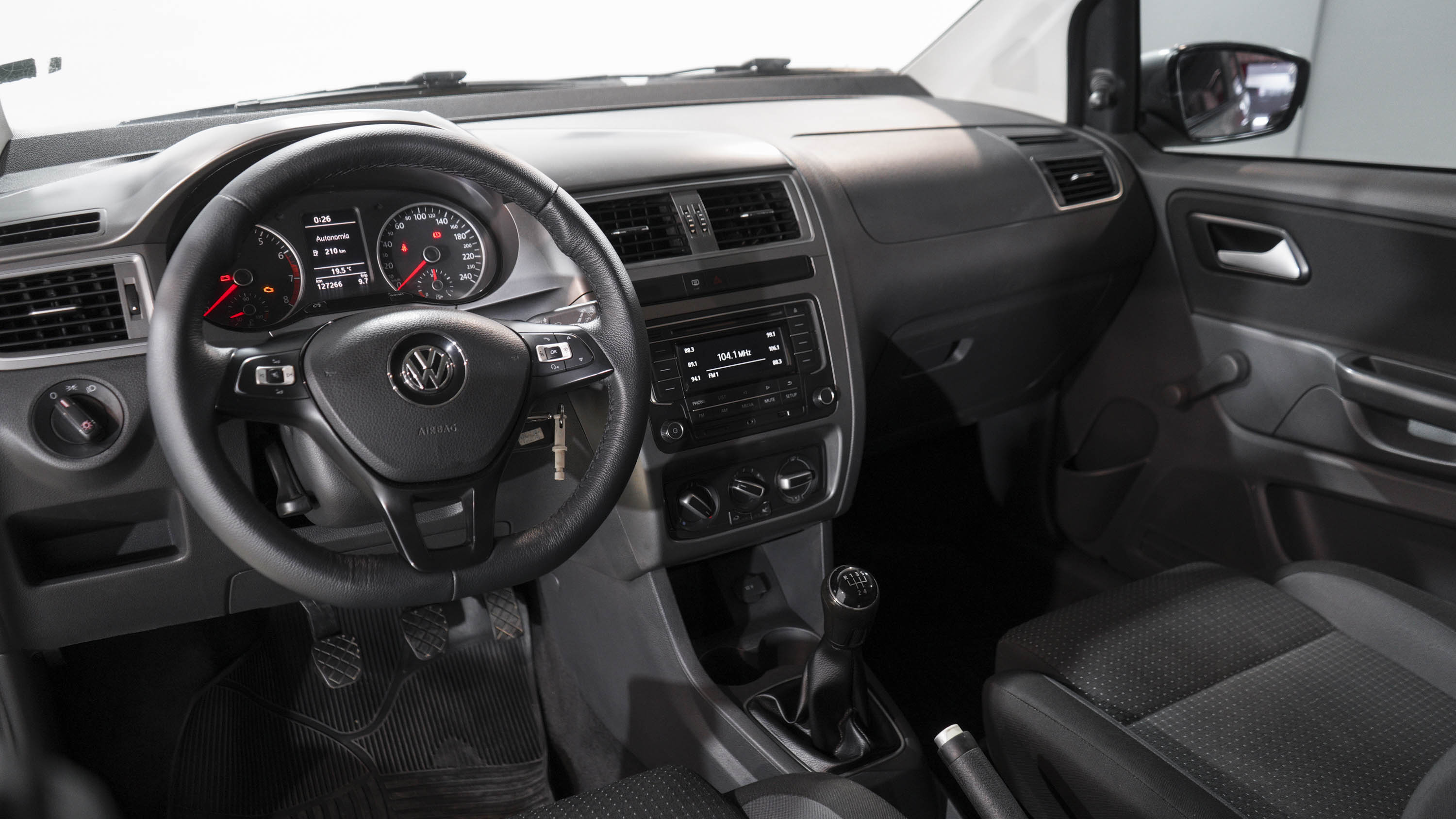 Volkswagen Fox 1.6 TRENDLINE 2017