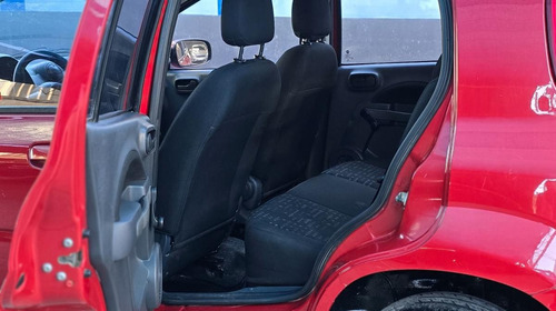 Fiat Uno 1.4 Attractive (sin 7lb) Pack Top 2015