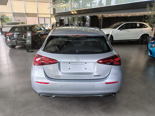 Mercedes-Benz Clase A 1.3 A200 163cv Progressive Hatch 2025