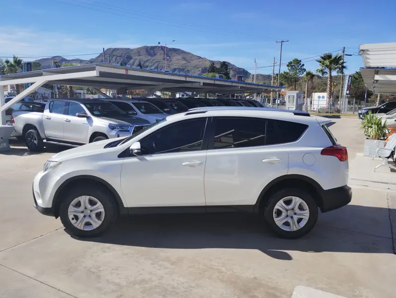 Toyota RAV 4 4 2.0 5 P L/16 4X4 VX CVT 2013