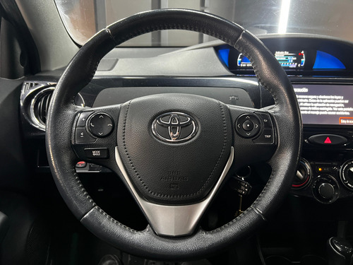Toyota Etios 1.5 XLS AT4 5P L16 2017