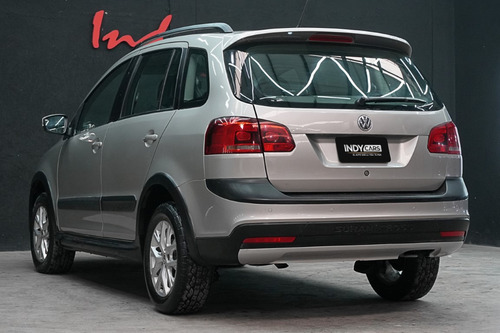 Volkswagen Suran Cross 1.6 Highline 101cv 2014
