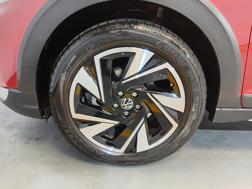 Volkswagen Nivus 200 Tsi Highline At L/25 2025