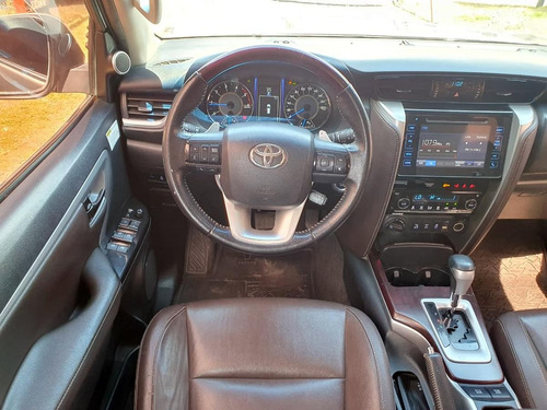 Toyota SW4 2.8 Srx 177cv 4x4 7as At 2017