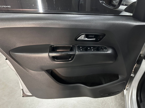 Volkswagen Amarok 2.0 TD 180HP 4X2 DC HIGHLINE PACK AT 2015