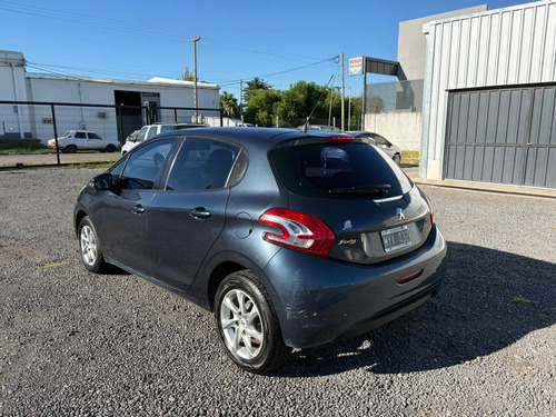 Peugeot 208 ACTIVE 1.5 2013