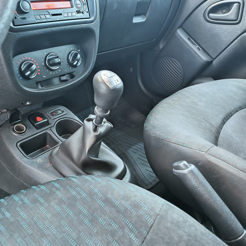 Renault Clio 1.2 Mio Confort Plus Abc 2014