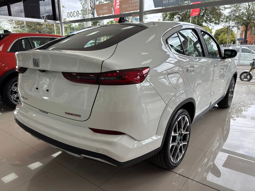 Fiat FASTBACK 1.3 T270 At6 2026