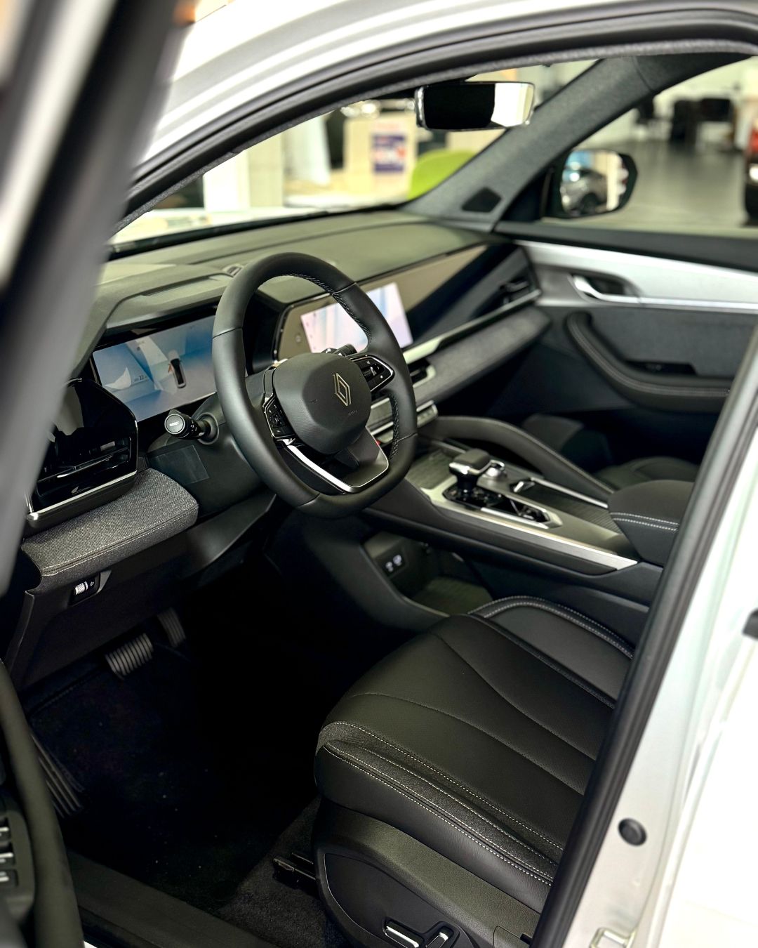 Renault Koleos FULL HYBRID E-TECH 2025