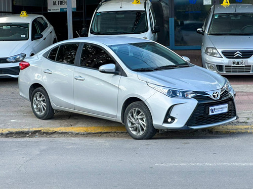 Toyota Yaris 1.5 107cv Xls Cvt Sedan 2022