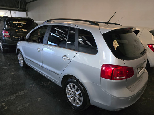 Volkswagen Suran 1.6 Imotion Highline 2013