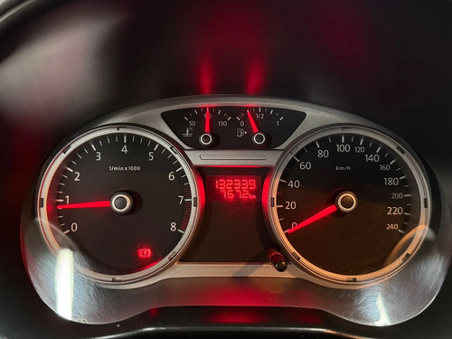 Volkswagen Gol 1.6 TREND 5P L12 2012