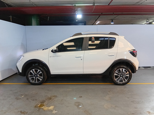 Renault Sandero Stepway Ph2 1.6 Intens Cvt L/23 2024