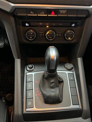 Volkswagen Amarok 2.0 TD 180HP 4X2 DC HIGHLINE AT L17 2020
