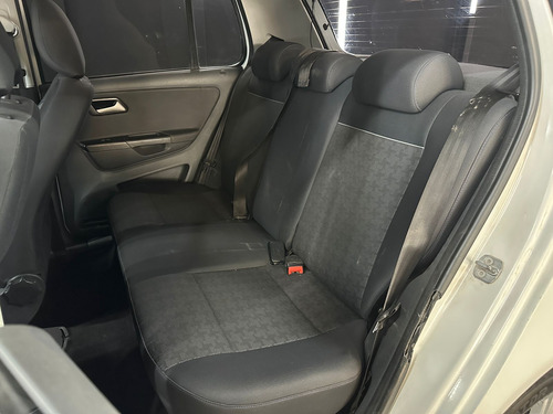 Volkswagen Fox 1.6 HIGHLINE 5P L15 2016