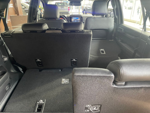 Ford Everest 2.3 Gtdi Ecoboost Titanium 4X4 At 2025