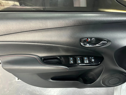 Toyota Yaris 1.5 S CVT 5P L20 2022