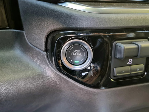 Chevrolet Silverado 5.3 V8 High Country 2026