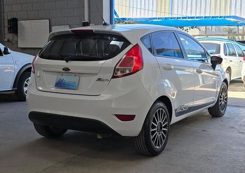 Ford Fiesta Kinetic Design 1.6 Se Plus 120cv 2014